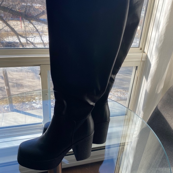 Slick Nicks Wide Calf Platform Knee-High Boots Size 8 - Picture 4 of 5